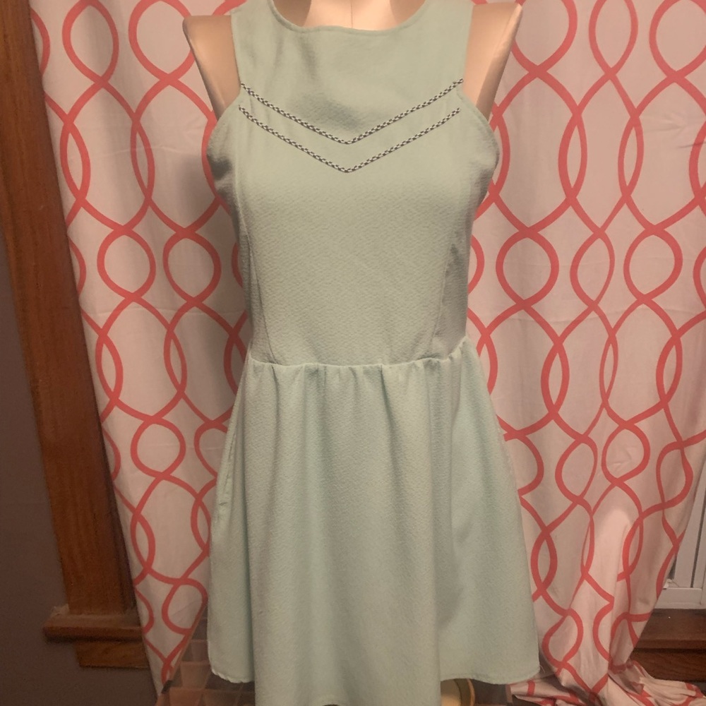 Olive + Oak mint fit/flare dress w/ black/white chevron piping detail-small